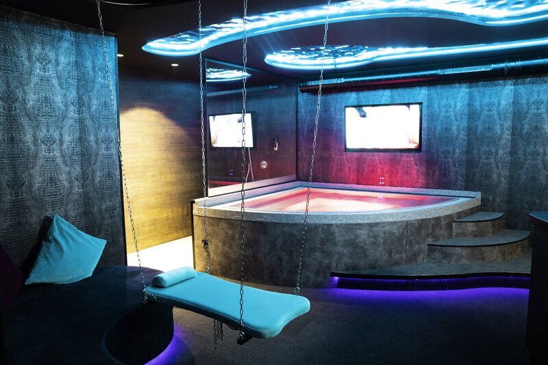 Austria - Graz, tinere 18+